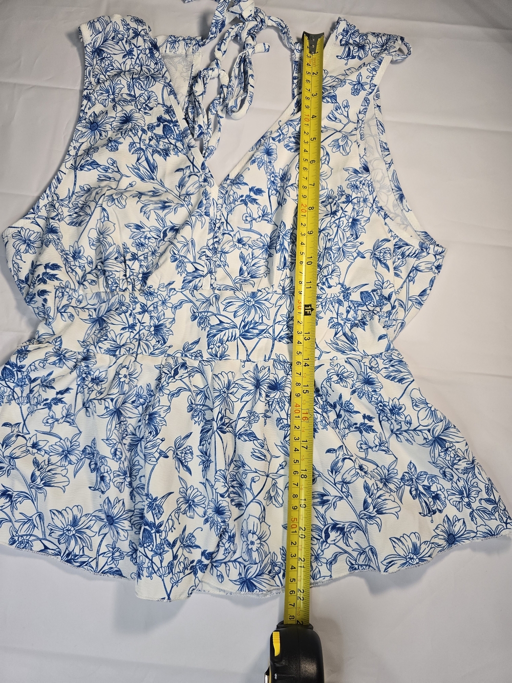 SHEIN Blue and White Floral Tie-Back Peplum Tank NWOT - Picture 7 of 15